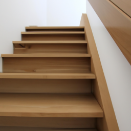 Escalier en Bois : Alliance Parfaite entre Tradition et Modernité pour un Intérieur Accueillant Carrieres-sous-Poissy